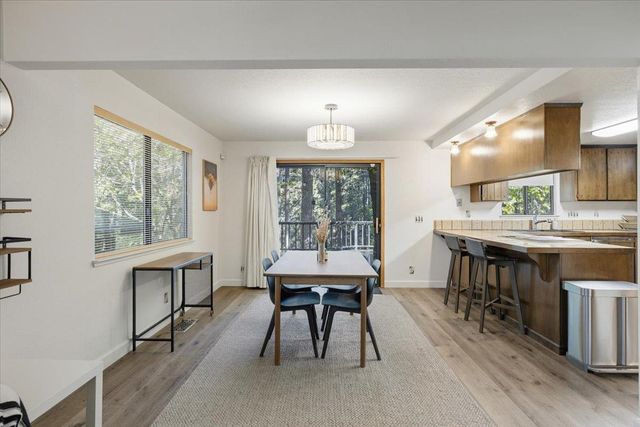 5671 Sierra Springs Dr, Pollock Pines, CA 95726