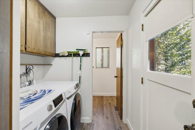 5671 Sierra Springs Dr, Pollock Pines, CA 95726