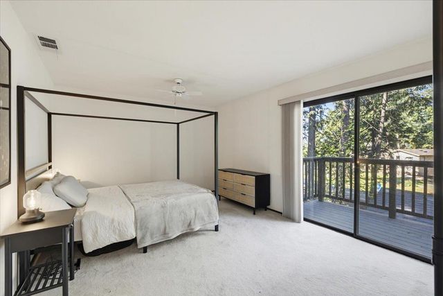 5671 Sierra Springs Dr, Pollock Pines, CA 95726