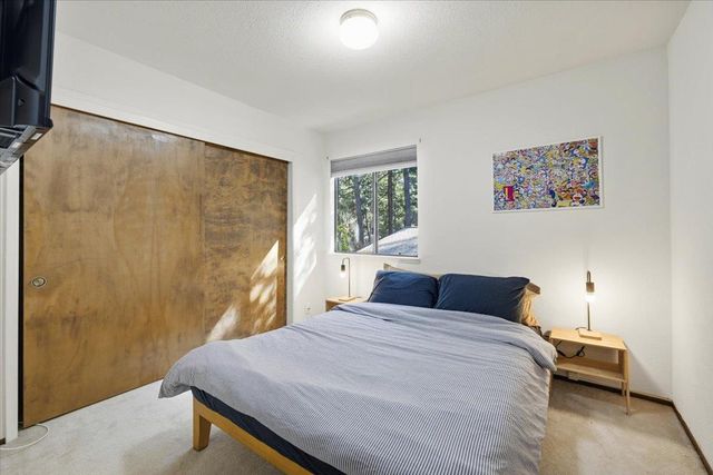 5671 Sierra Springs Dr, Pollock Pines, CA 95726