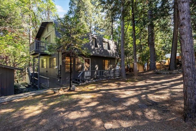 5671 Sierra Springs Dr, Pollock Pines, CA 95726