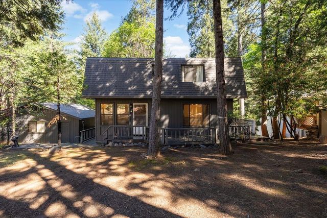 5671 Sierra Springs Dr, Pollock Pines, CA 95726