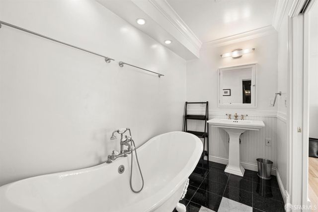 2145 Franklin Street 1, San Francisco, CA 94109