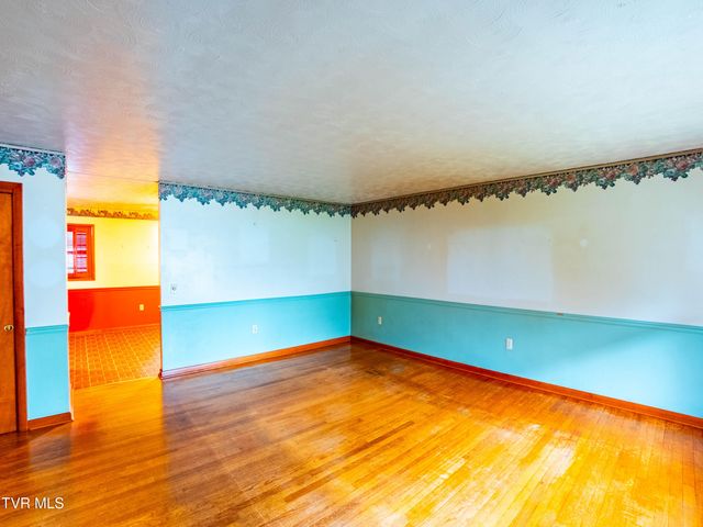 1080 Rice Lane, Church Hill, TN 37642