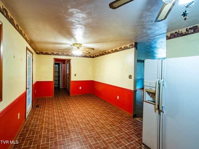 1080 Rice Lane, Church Hill, TN 37642