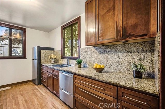 489 W 6th, Claremont, CA 91711