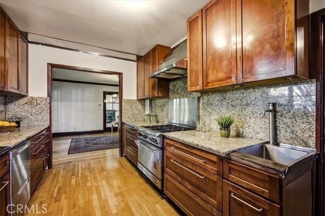 489 W 6th, Claremont, CA 91711