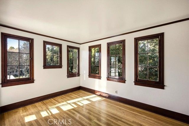 489 W 6th, Claremont, CA 91711