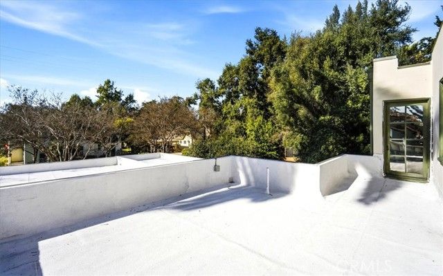 489 W 6th, Claremont, CA 91711