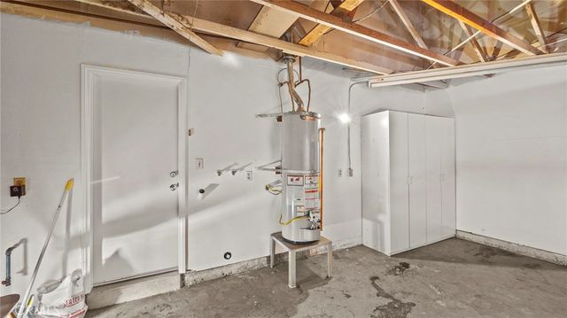 10060 Hillsborough Lane, Riverside, CA 92503