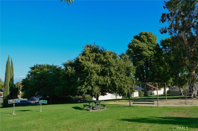 10060 Hillsborough Lane, Riverside, CA 92503