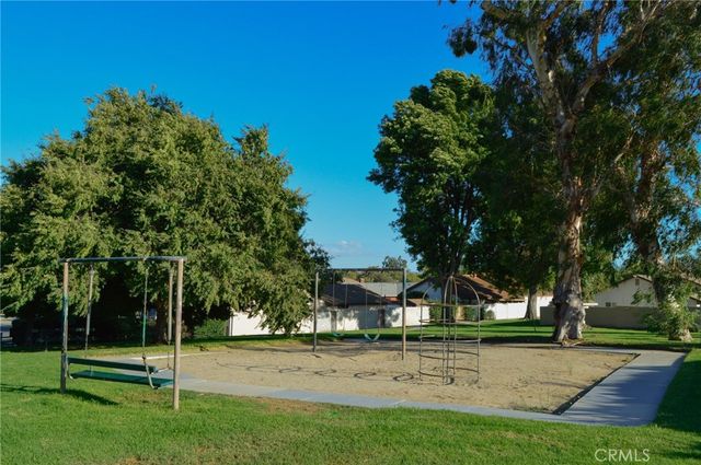 10060 Hillsborough Lane, Riverside, CA 92503