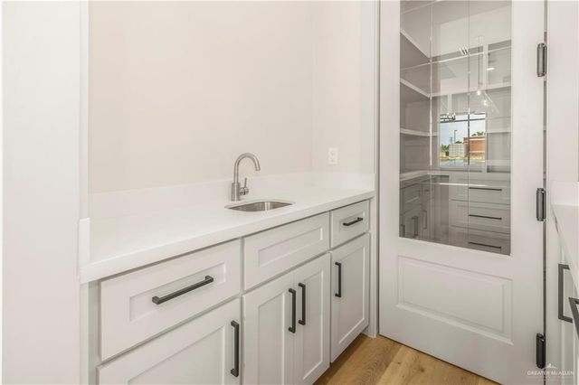 2600 Linva Avenue, Edinburg, TX 78541