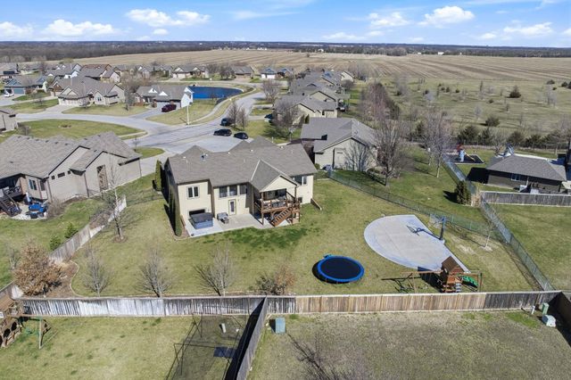 2510 N Chelmsford Ct, Wichita, KS 67228