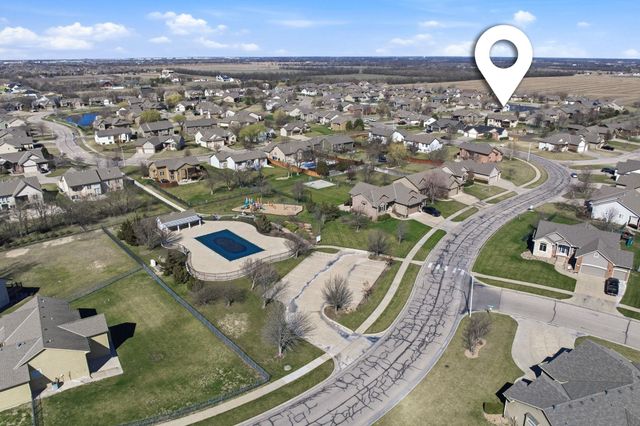 2510 N Chelmsford Ct, Wichita, KS 67228