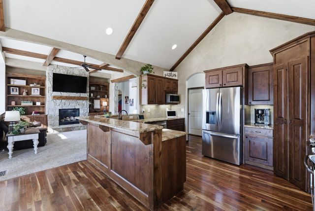 2510 N Chelmsford Ct, Wichita, KS 67228