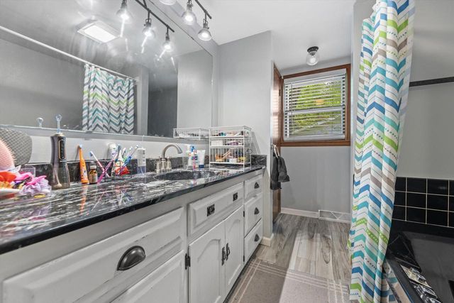 N132W18286 Rockfield ROAD, Richfield, WI 53076