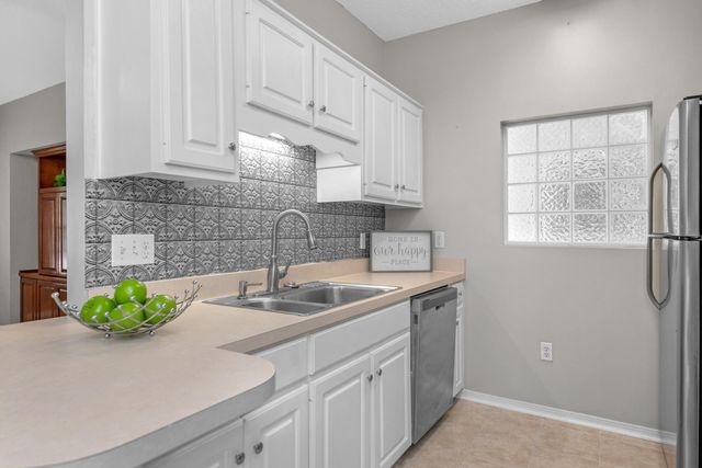 1501 Partin Drive North 209, Niceville, FL 32578