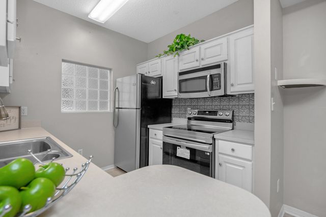 1501 Partin Drive North 209, Niceville, FL 32578