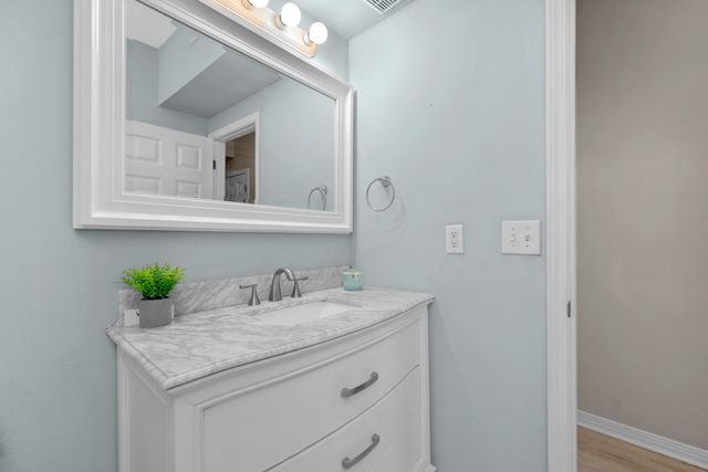 1501 Partin Drive North 209, Niceville, FL 32578