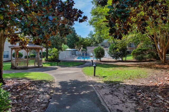 1501 Partin Drive North 209, Niceville, FL 32578