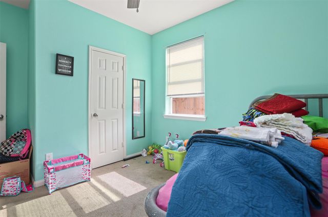 812 Indigo Springs Ln, La Marque, TX 77568