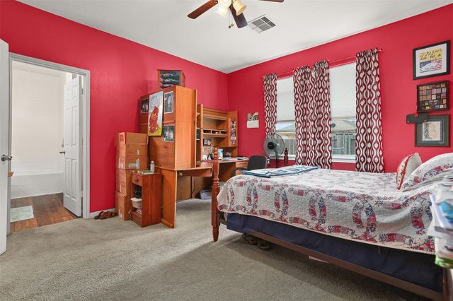 812 Indigo Springs Ln, La Marque, TX 77568