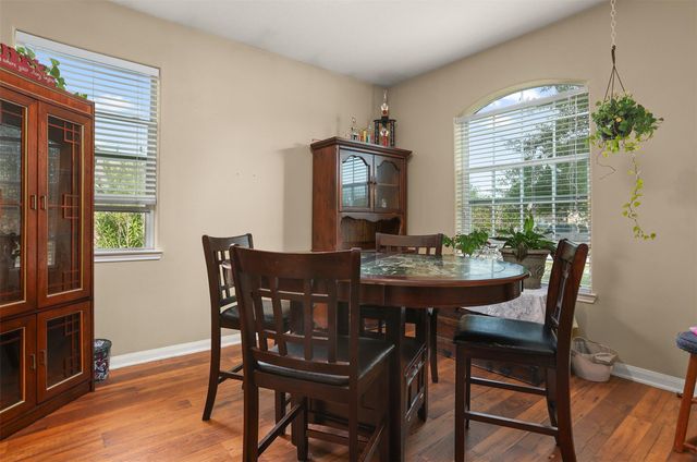 812 Indigo Springs Ln, La Marque, TX 77568