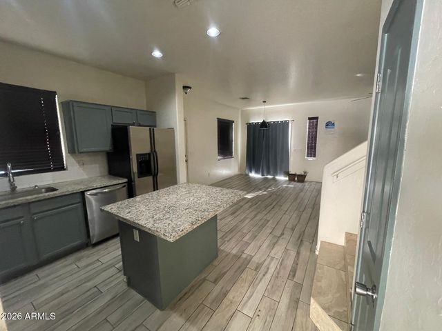 1332 E DUNBAR Drive, Phoenix, AZ 85042