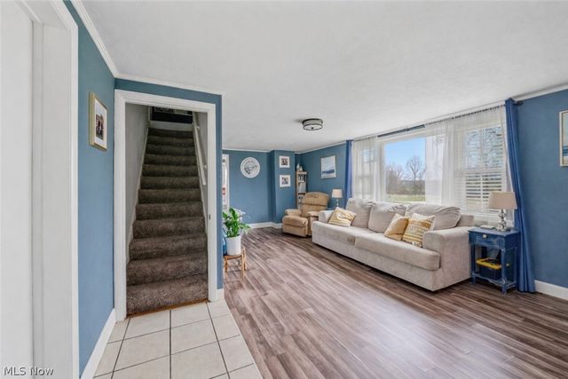 9669 Tallmadge Road, Diamond, OH 44412