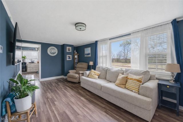 9669 Tallmadge Road, Diamond, OH 44412