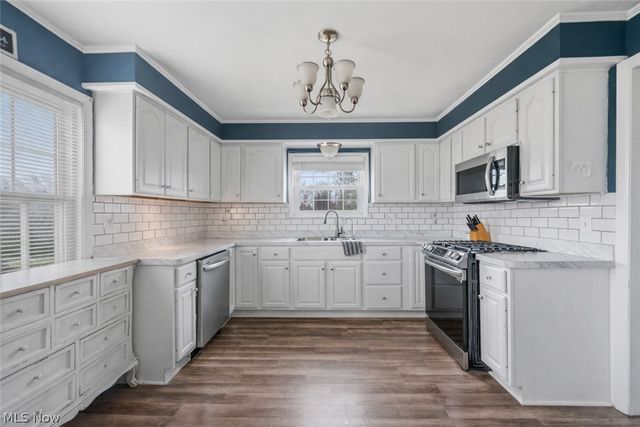 9669 Tallmadge Road, Diamond, OH 44412