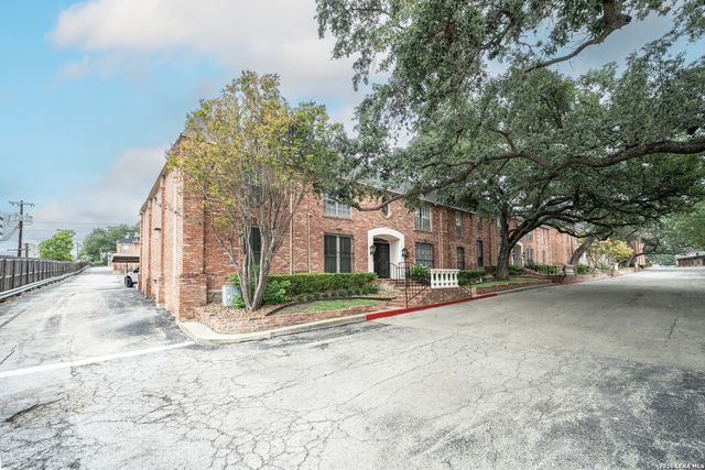 7500 Callaghan Rd Apt 196, San Antonio, TX 78229