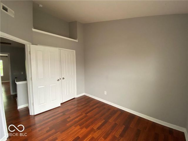 9429 Glencroft Way, Indianapolis, IN 46250