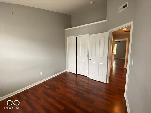 9429 Glencroft Way, Indianapolis, IN 46250