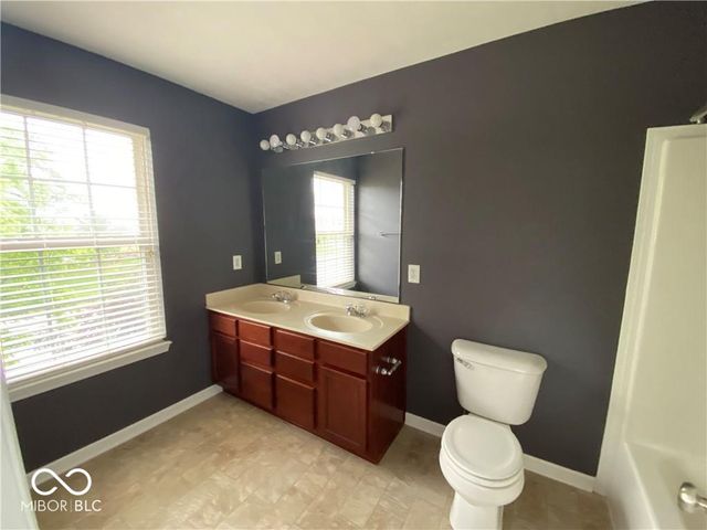 9429 Glencroft Way, Indianapolis, IN 46250