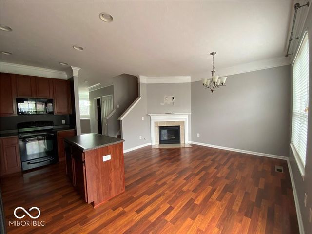 9429 Glencroft Way, Indianapolis, IN 46250