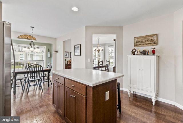 501 BLUE BELL SPRINGS DR, Blue Bell, PA 19422