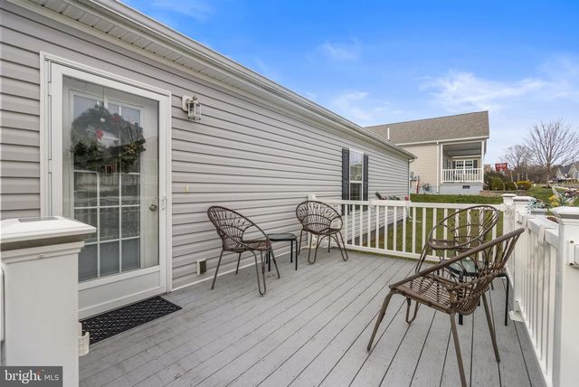 501 BLUE BELL SPRINGS DR, Blue Bell, PA 19422