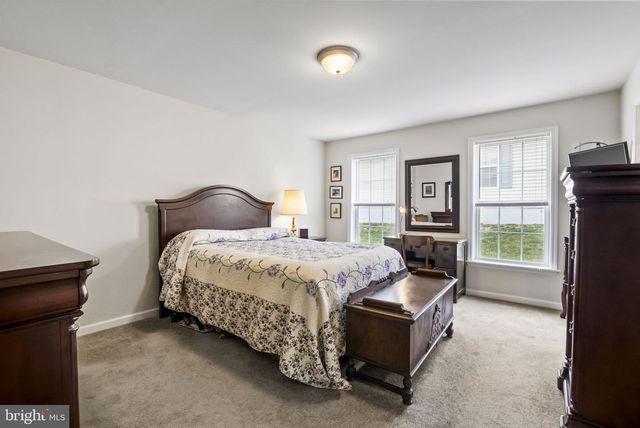 501 BLUE BELL SPRINGS DR, Blue Bell, PA 19422