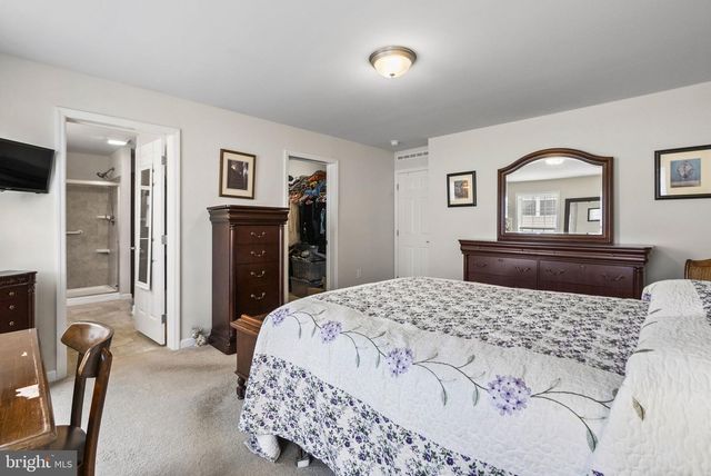 501 BLUE BELL SPRINGS DR, Blue Bell, PA 19422