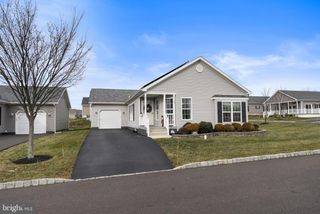 501 BLUE BELL SPRINGS DR, Blue Bell, PA 19422