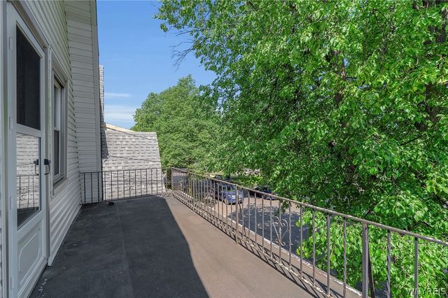 655 Lisbon Avenue, Buffalo, NY 14215
