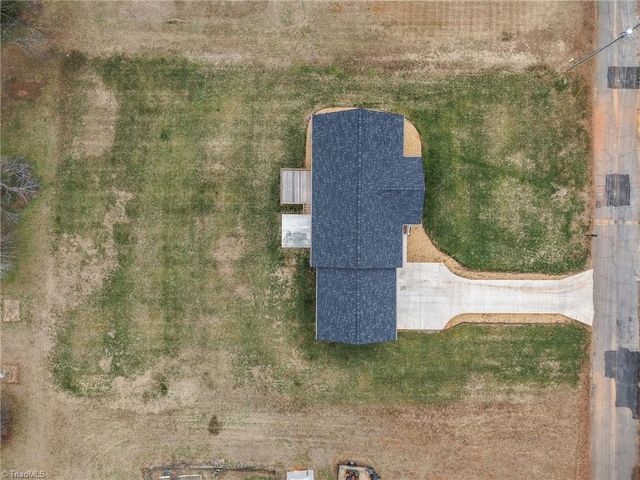 522 N Staley Street, Liberty, NC 27298