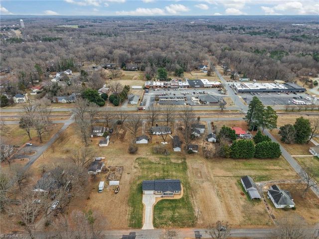 522 N Staley Street, Liberty, NC 27298