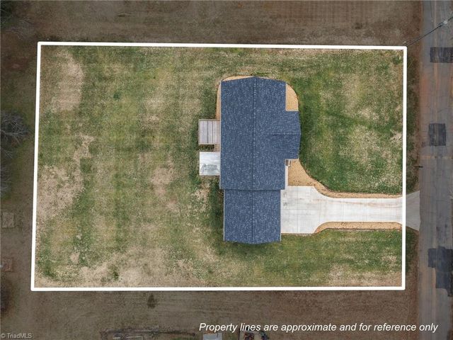 522 N Staley Street, Liberty, NC 27298