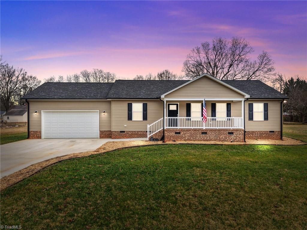 522 N Staley Street, Liberty, NC 27298