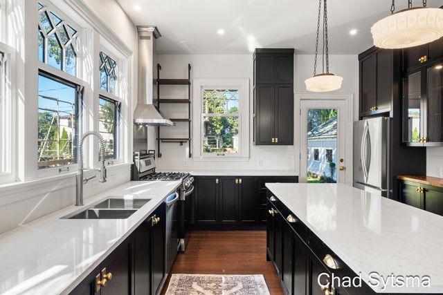 643 Madison Avenue SE, Grand Rapids, MI 49503