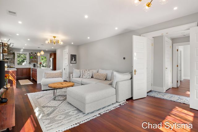 643 Madison Avenue SE, Grand Rapids, MI 49503