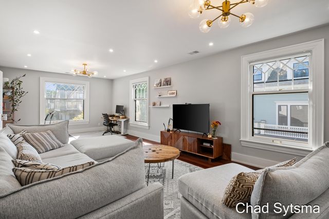 643 Madison Avenue SE, Grand Rapids, MI 49503